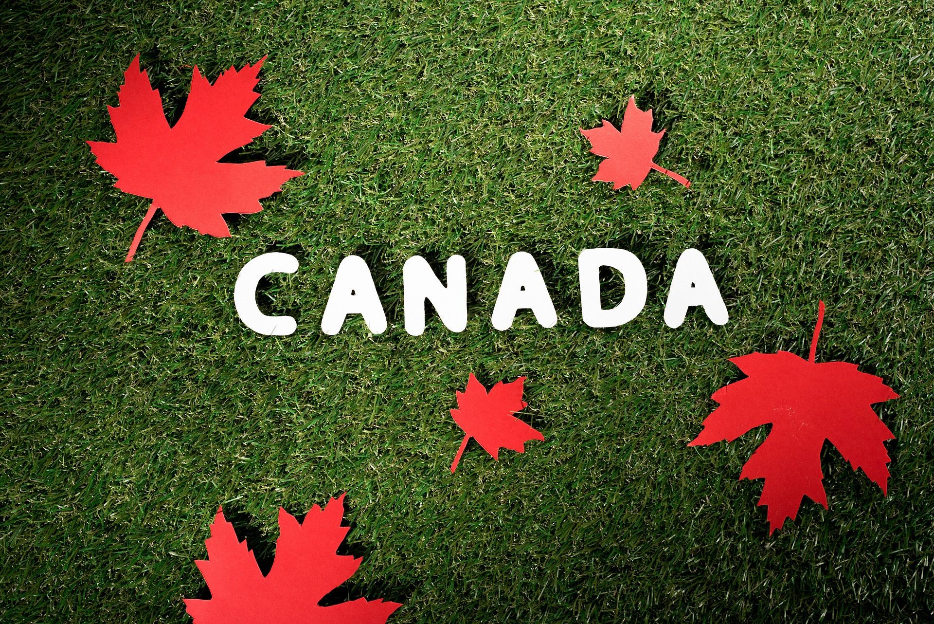 Starting April 12, 2026: Health Canada Mandates Fragrance Allergen Disclosure on Cosmetic Labels